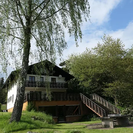 Freizeitheim Wilhelm-kiefer-haus Mit Grossem Grundstueck, Feuerstelle, Tennisplatz 펜션 *